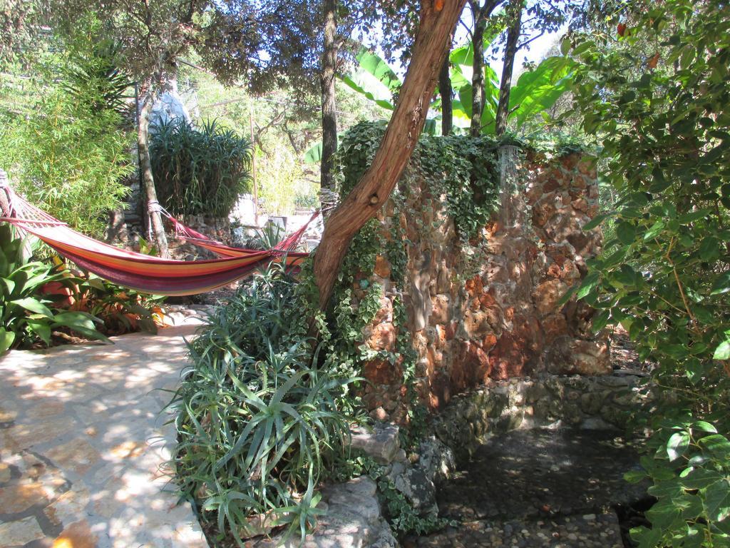Relax Tiny Villas 40 Meters Of The Beach Zrnovo Rom bilde