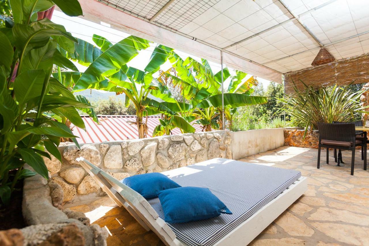 Relax Tiny Villas 40 Meters Of The Beach Zrnovo Eksteriør bilde